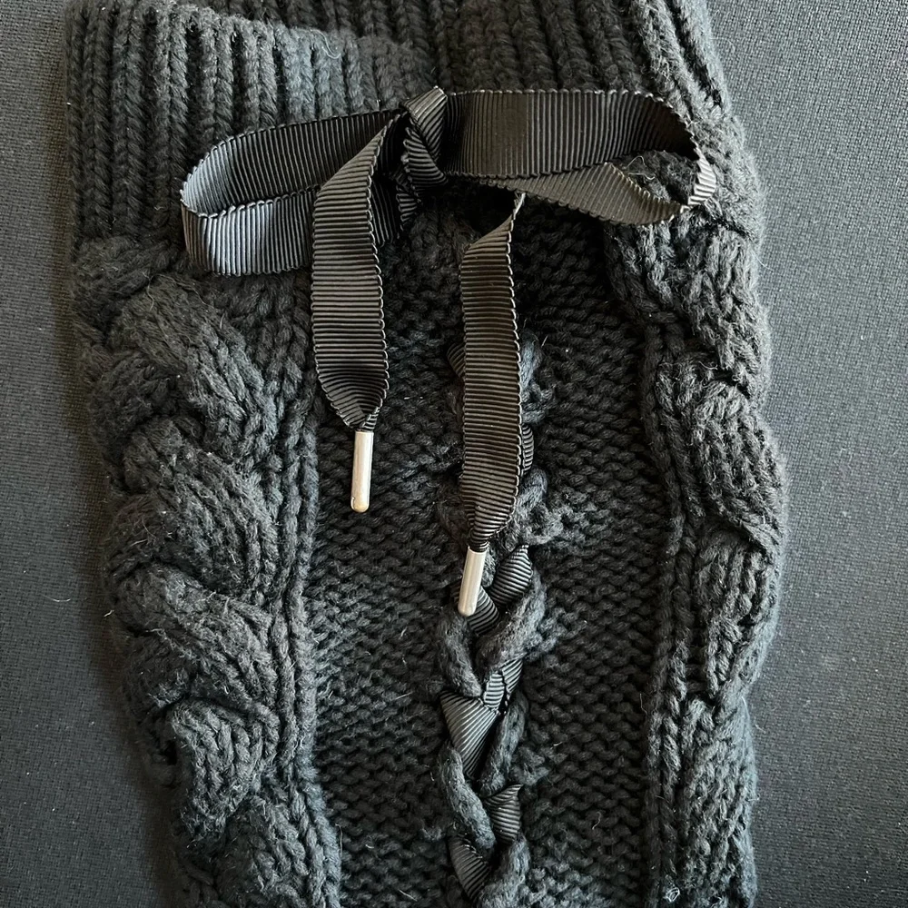 UGG Classic Tall Cardy Boots in black size 7